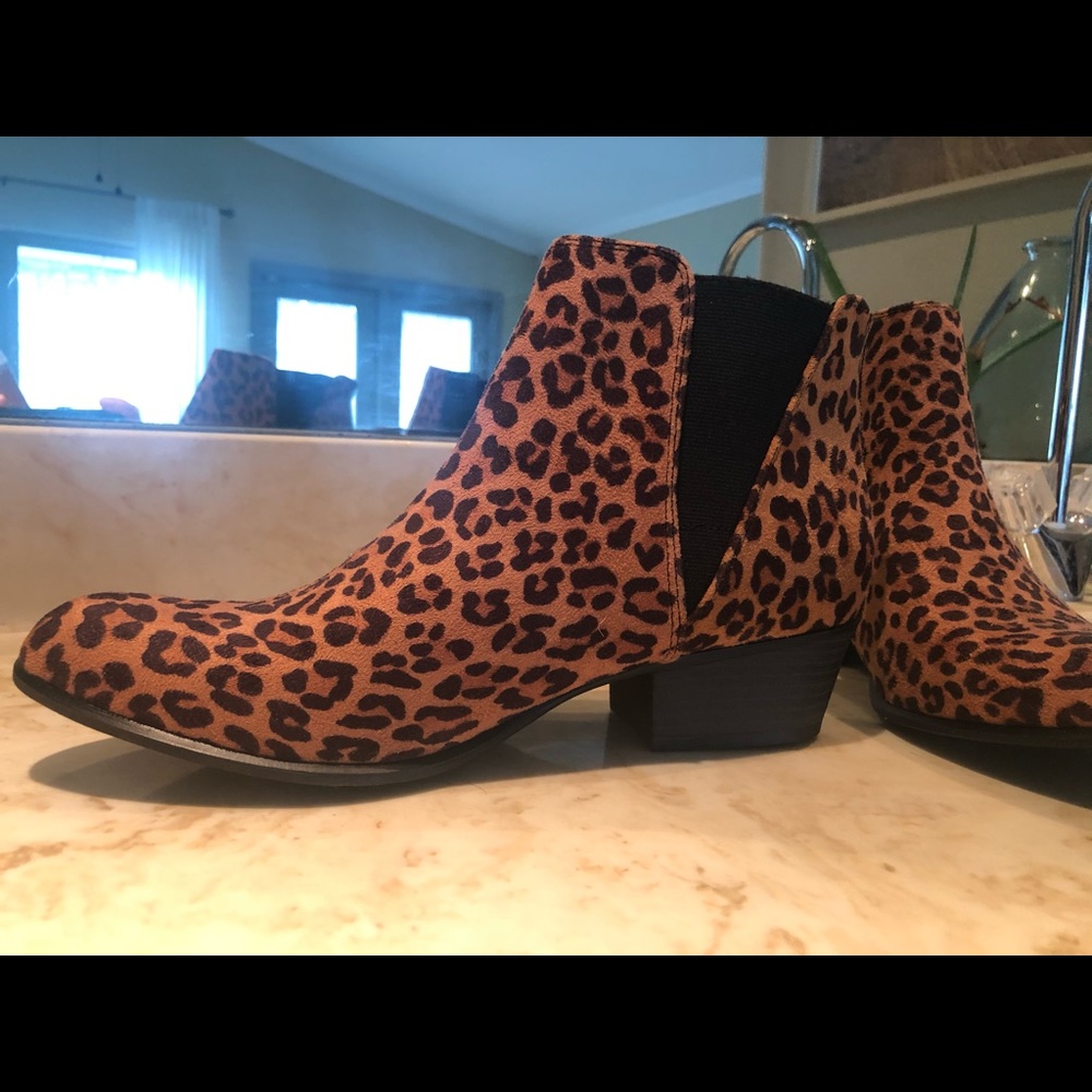 Booties - Picture 4 of 4
